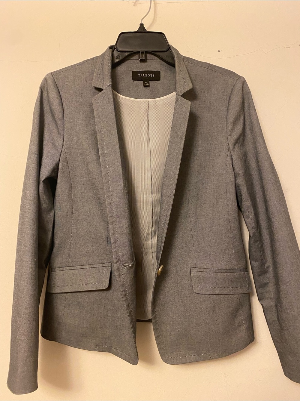 Vtg. Quality! Beautifully Tailored TALBOTS Blazer w/Lovely Detailing.